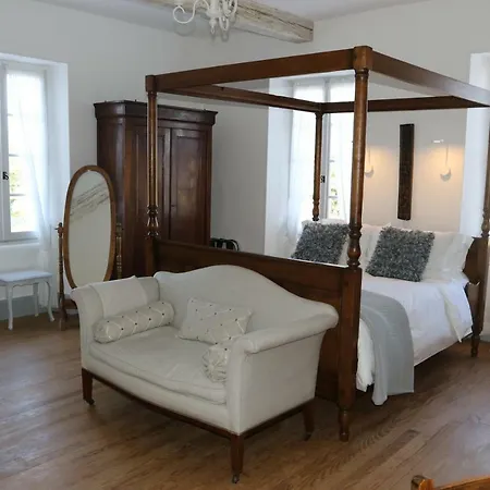 Holiday home Au Marquis *