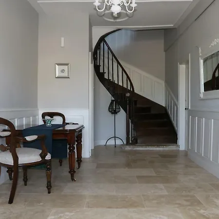 Holiday home Au Marquis